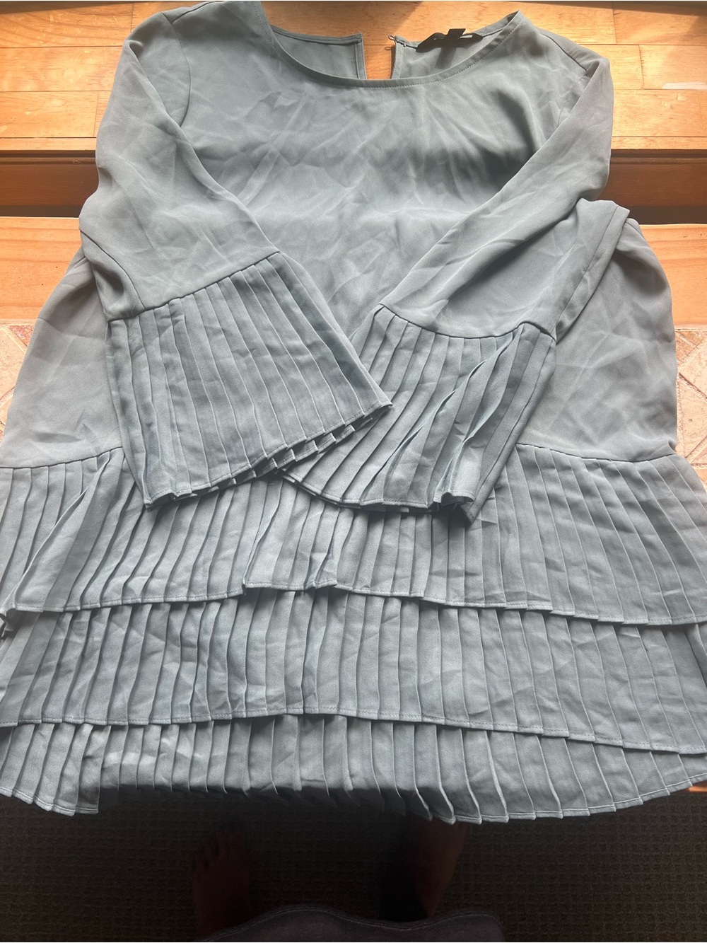 Simply Vera Vera Wang Teal Solid Round Neck 3/4 Bell Sleeve Ruffle Blouse M# 429
